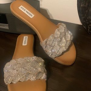 Beautiful Steve Madden sandals. Never worn